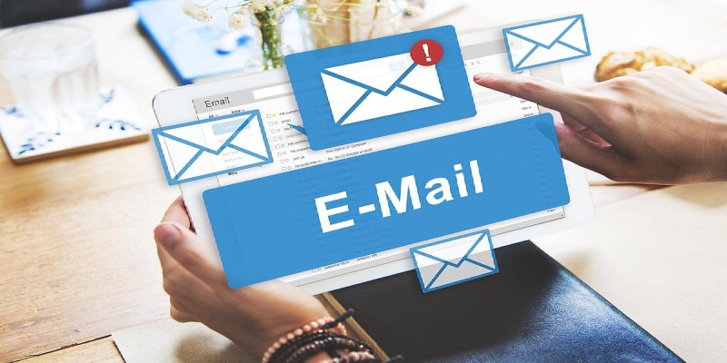 Liên hệ đến nhân viên nhà cái thông qua email
